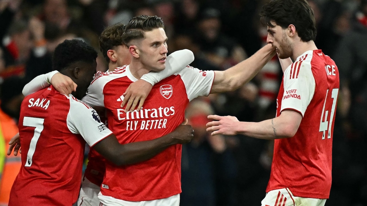 ผลบอลเมื่อคืน อาร์เซน่อล เชือด เอฟเวอร์ตัน นำโด่งจ่าฝูงพรีเมียร์ลีก