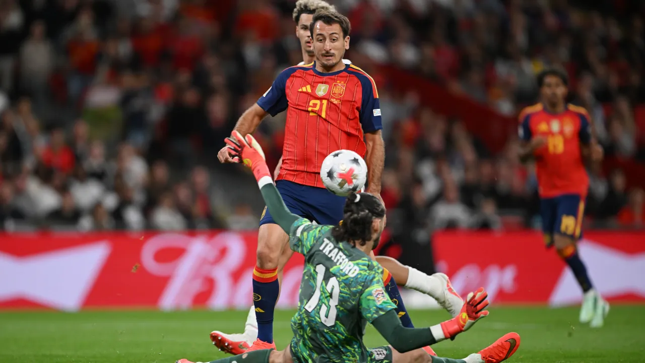โอยาร์ซาบาล ชิพชัยเหนือชั้น! สเปน บุกดับ อังกฤษ 3-2