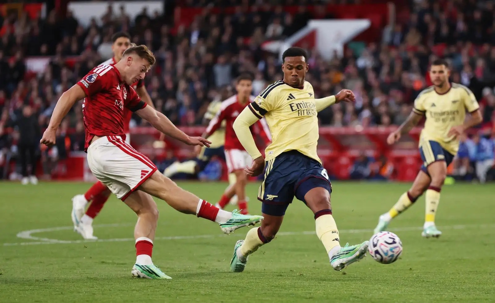 อาร์เซน่อล บุกชนะ ฟอเรสต์ 1-0 "มาดูเอเก้" ซัดชัย